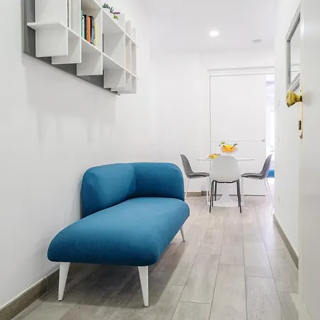Modern Spacious With Terrace, Balconies, Solarium & Gym ソレント