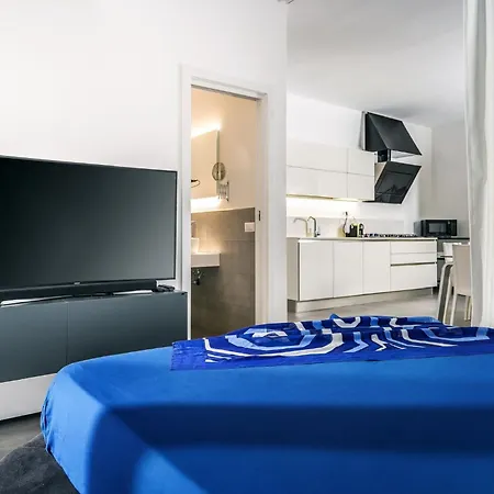 アパート Modern Spacious With Terrace, Balconies, Solarium & Gym