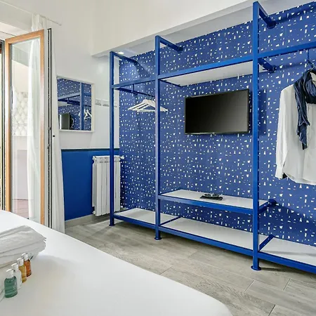 Modern Spacious With Terrace, Balconies, Solarium & Gym アパート