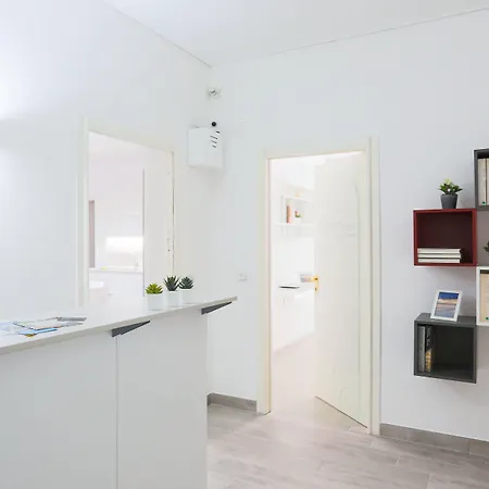 Modern Spacious With Terrace, Balconies, Solarium & Gym *